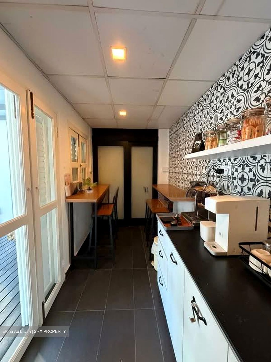 Jalan Klapa (D7), Office #582078521